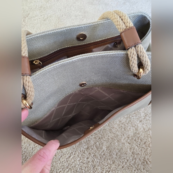Michael Kors Large Purse Beige With Slight Shimmer Rope Handle Canvas Handbag - Picture 15 of 16